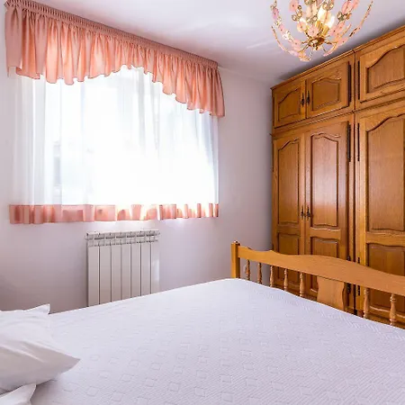 Apartman 50 Meter Bis Zum Mit Meerblick, Kueche, Wlan, Klima *