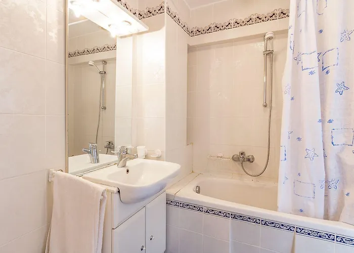 50 Meter Bis Zum Mit Meerblick, Kueche, Wlan, Klima Apartman *