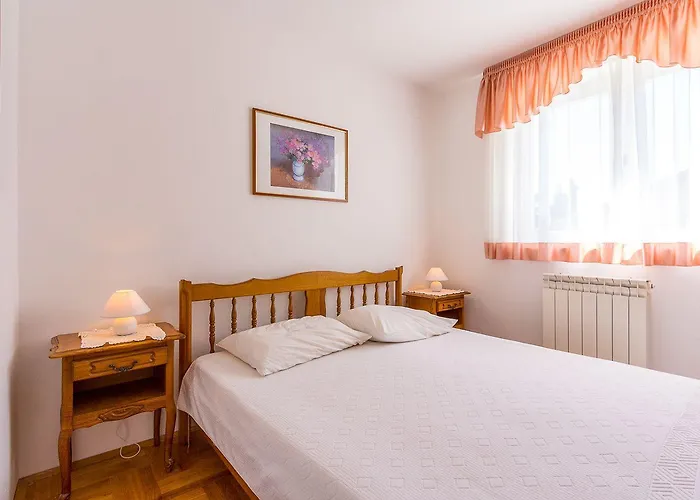 Apartman 50 Meter Bis Zum Mit Meerblick, Kueche, Wlan, Klima