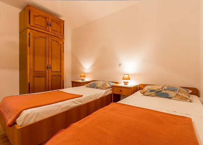 Apartman 50 Meter Bis Zum Mit Meerblick, Kueche, Wlan, Klima