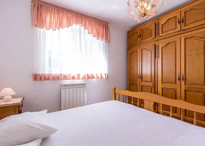 Apartman 50 Meter Bis Zum Mit Meerblick, Kueche, Wlan, Klima *