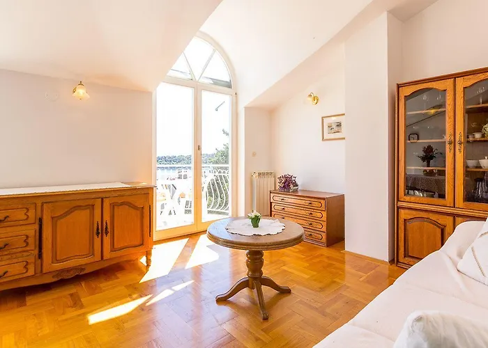 Apartman 50 Meter Bis Zum Mit Meerblick, Kueche, Wlan, Klima